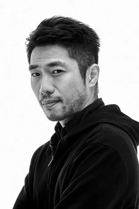 ARTHUR HUANG 黃謙智